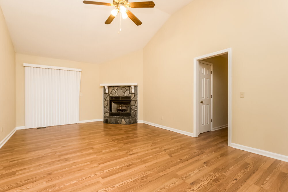 Building Photo - 1610 Summit Ridge