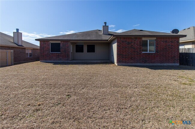 Building Photo - 3803 Lyna Ct
