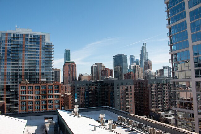 Building Photo - 170 W Polk St