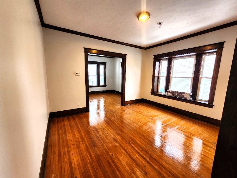 Building Photo - 674 Parsells Ave