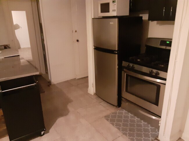 Primary Photo - 3253 32nd St