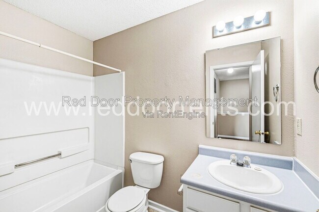 Building Photo - 6533 Newstead Dr