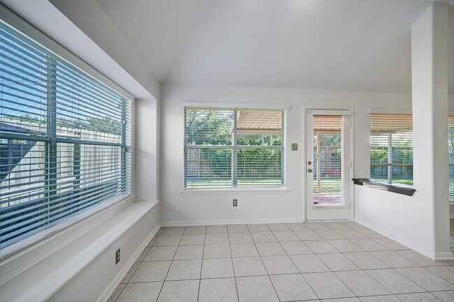 Building Photo - 17407 Winfield Square
