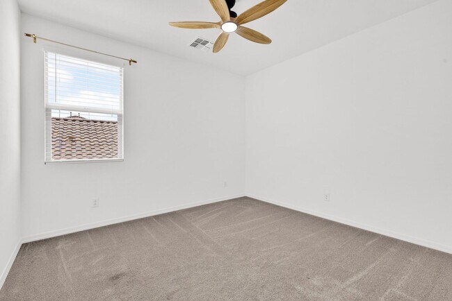 Building Photo - Newly Built 4-bed / 2.5 Bath Home in Quiet...