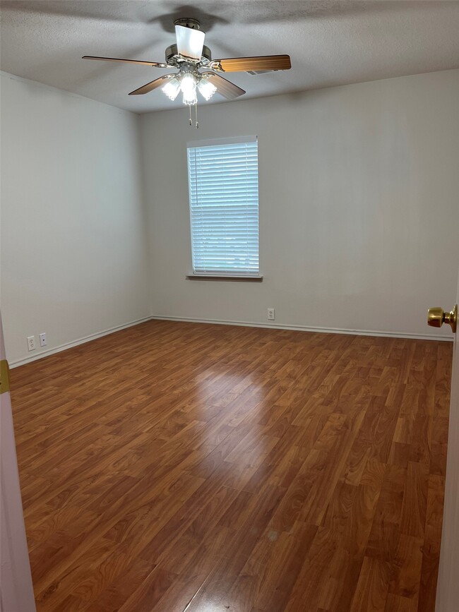 Building Photo - 4918 Cloudhaven Ct