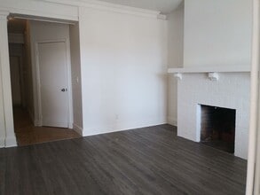 Building Photo - 525 East End Ave