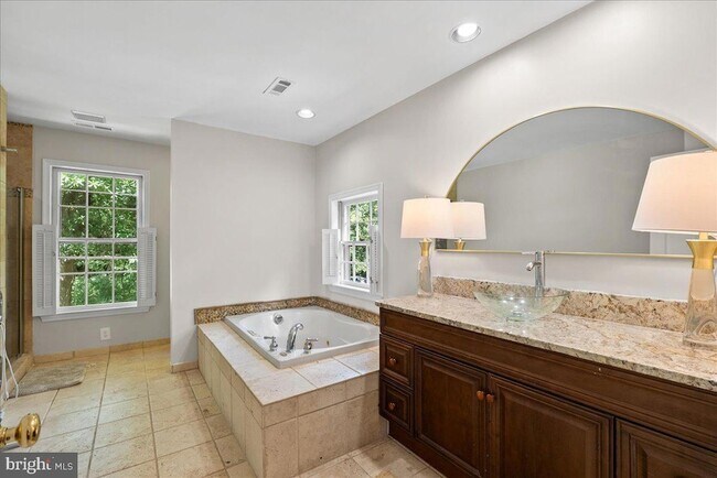 Building Photo - 2085 Cobblestone Ln