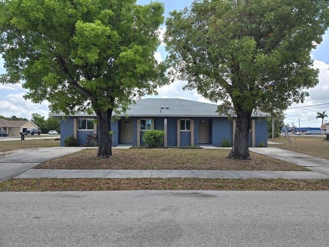 Primary Photo - 1202 SE 8th Terrace