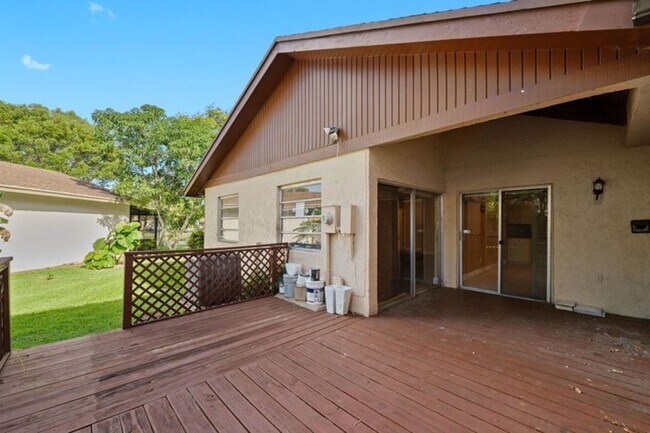 Building Photo - 2229 Nova Village Dr