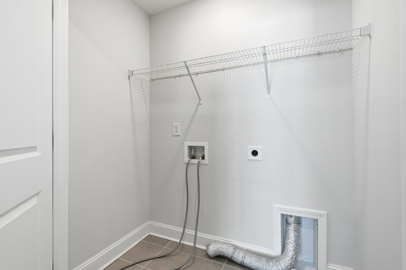 Building Photo - 38 Red Horse Way