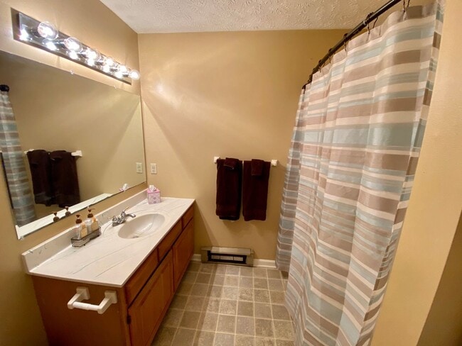 Building Photo - 9315 NC-105