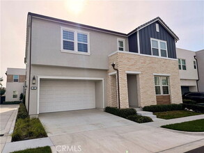 Building Photo - 280 Brackens