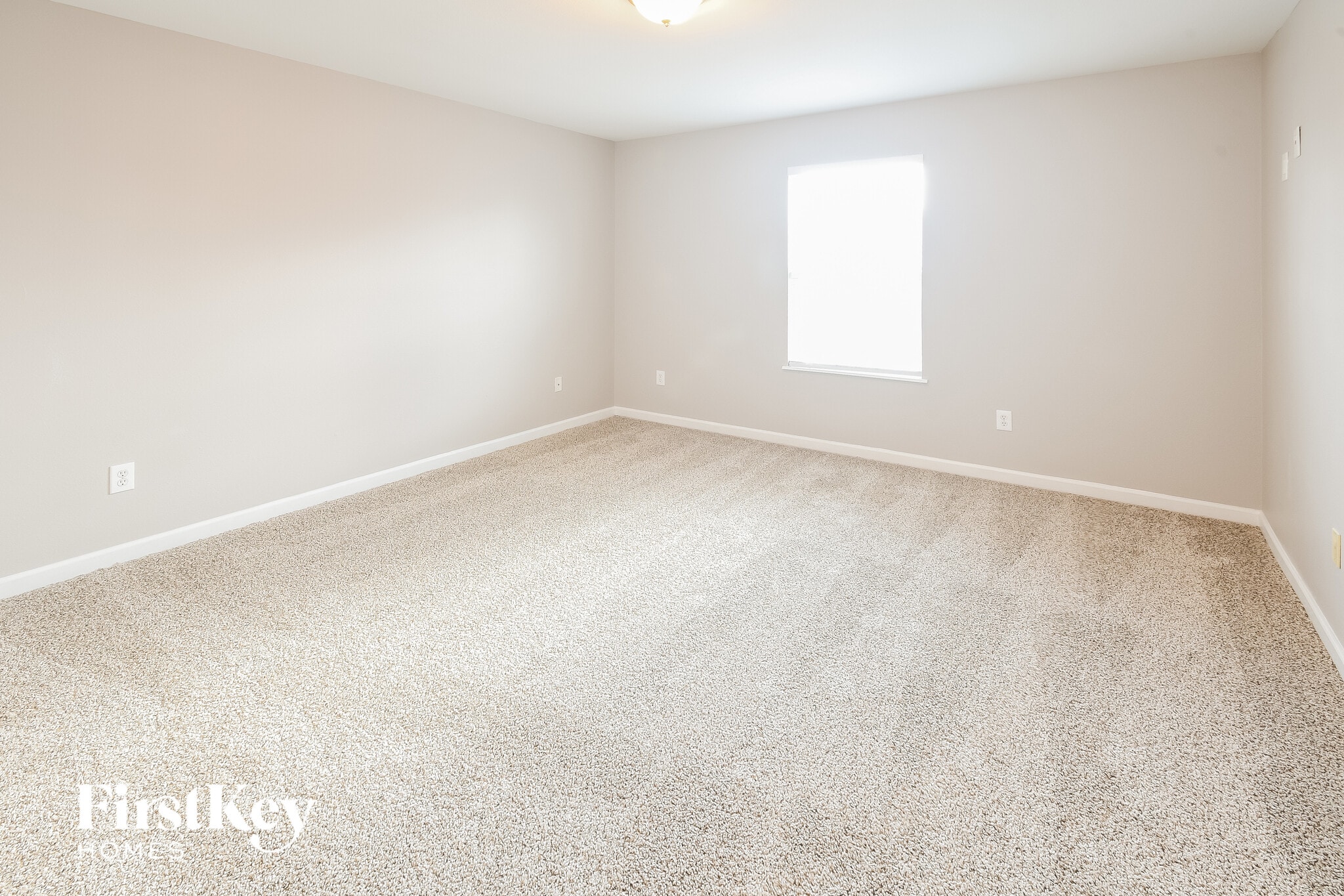 Building Photo - 2334 Layton Park Dr