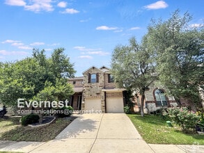 Building Photo - 4-Bedroom Home with Modern Amenities and C...