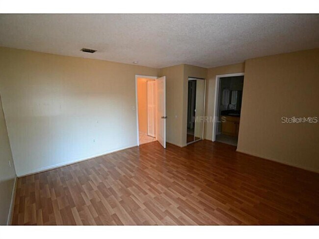 Building Photo - 720 100th Ave N