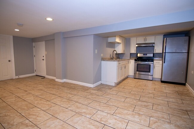 Building Photo - 211 S Campbell Ave
