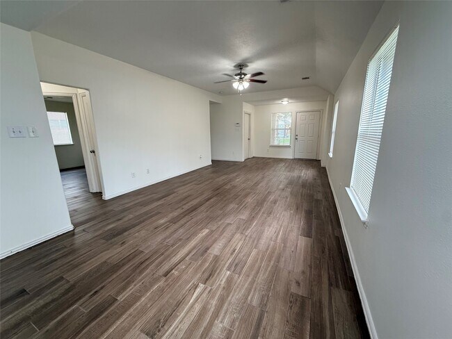 Building Photo - 21927 Octavia Way