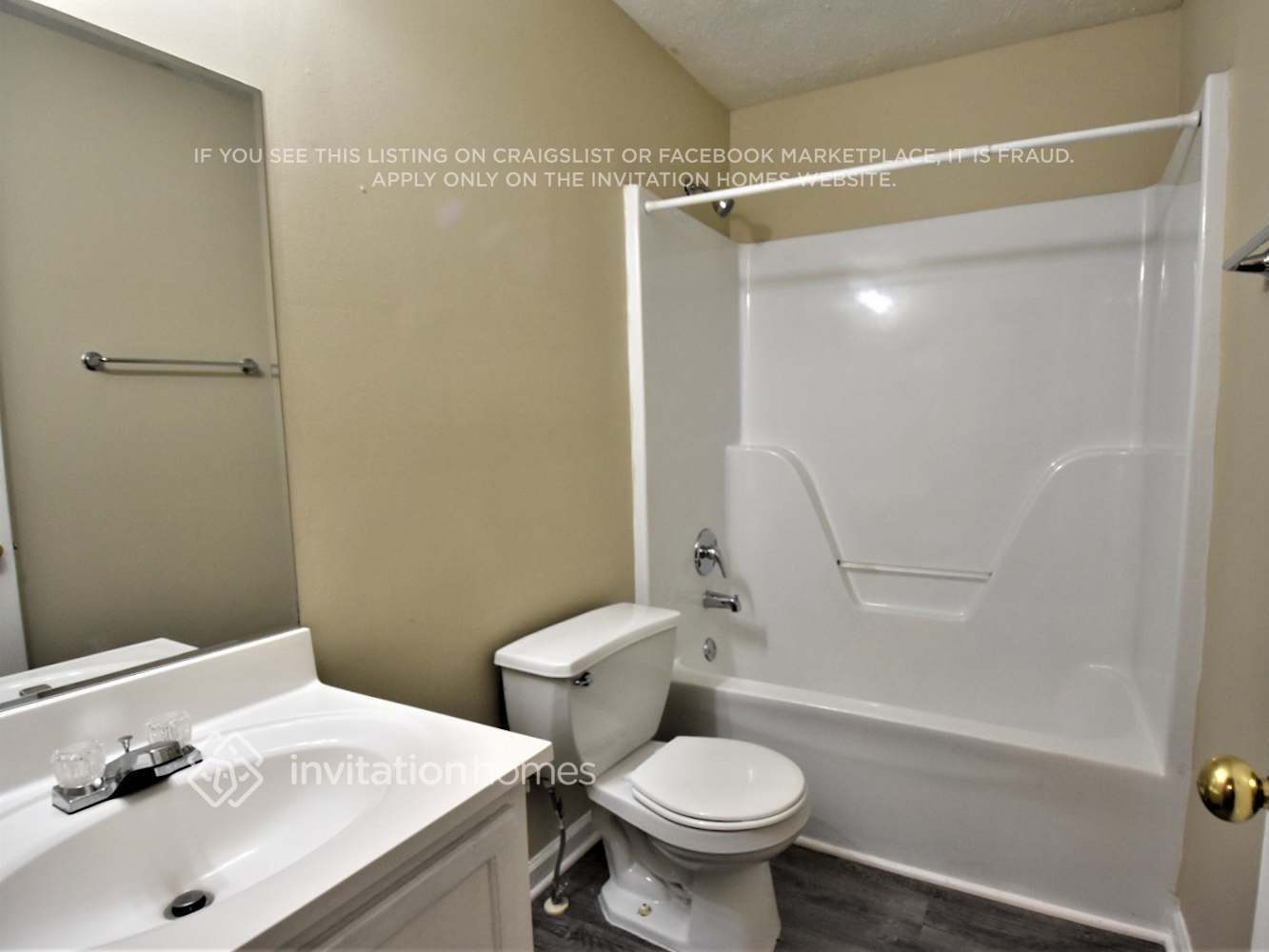 Building Photo - 5245 Hillcrest Glenn Dr