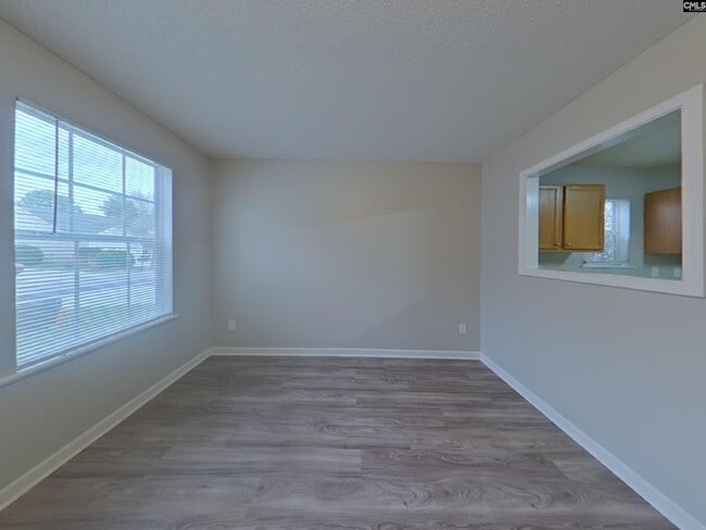 Building Photo - 2048 Lake Carolina Dr