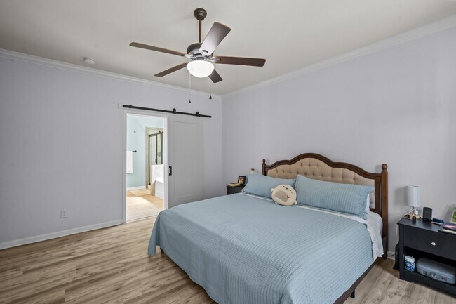 Building Photo - Relax by the Water – 4BR Home with Pond Views in Creekside