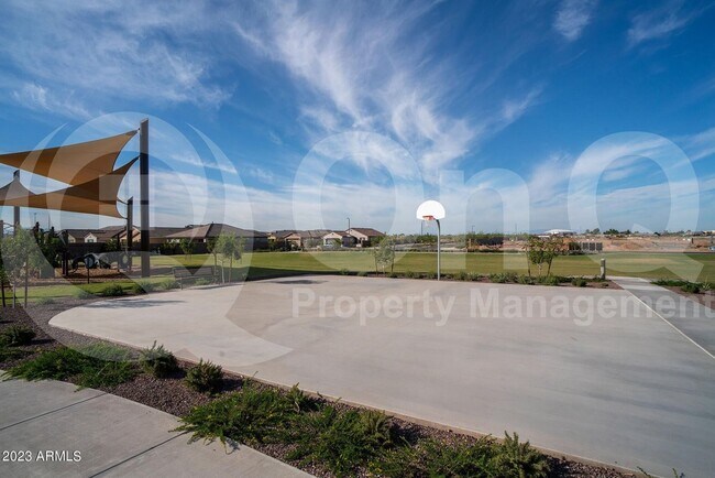 Building Photo - 9432 W Roma Ave