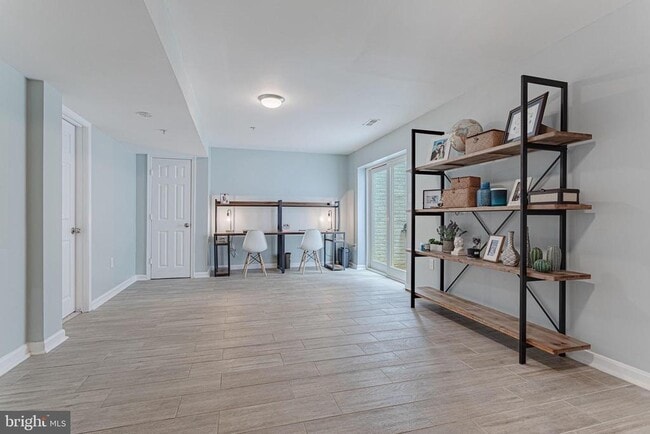Building Photo - 11005 Spring Forest Way