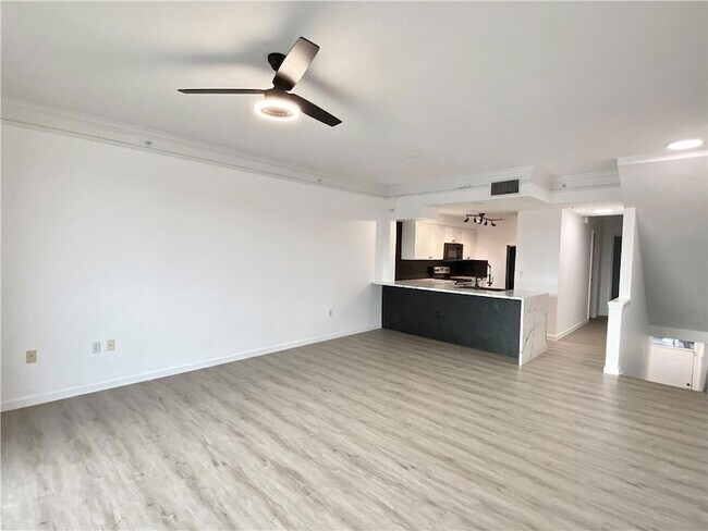 Building Photo - 2016 Alta Meadows Ln