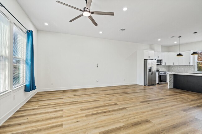 Building Photo - 3601 Rebecca St