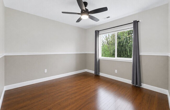 Building Photo - 17318 SW Galewood Dr