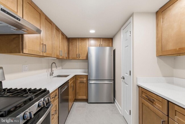 Building Photo - 463 Old Forge Crossing