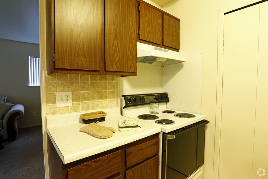 Taylor Park Townhomes 11312 Elm St Taylor MI 48180 Apartment Finder