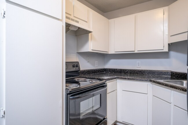 Building Photo - 3911 Water Oak Dr