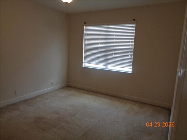 Building Photo - 210 Woodhouse Ln