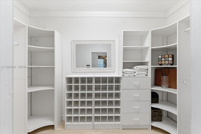 Building Photo - 1249 Biscaya Dr