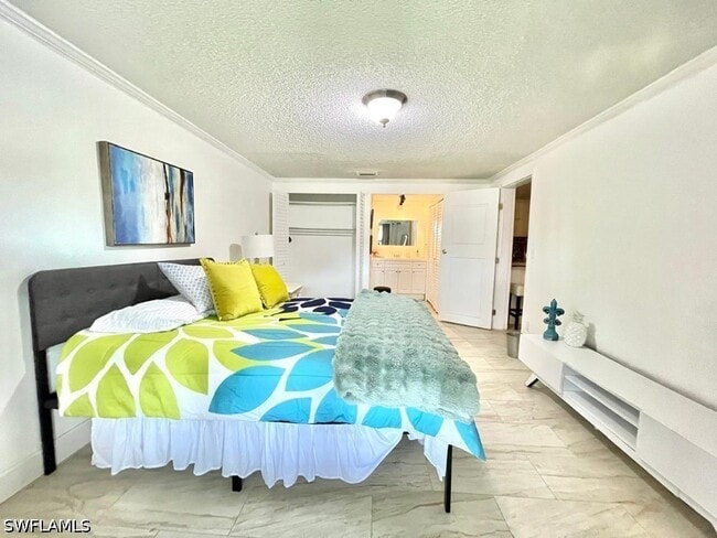 Building Photo - 5385 Treetops Dr