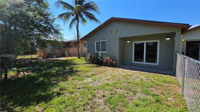 Building Photo - 1068 NW 112th St
