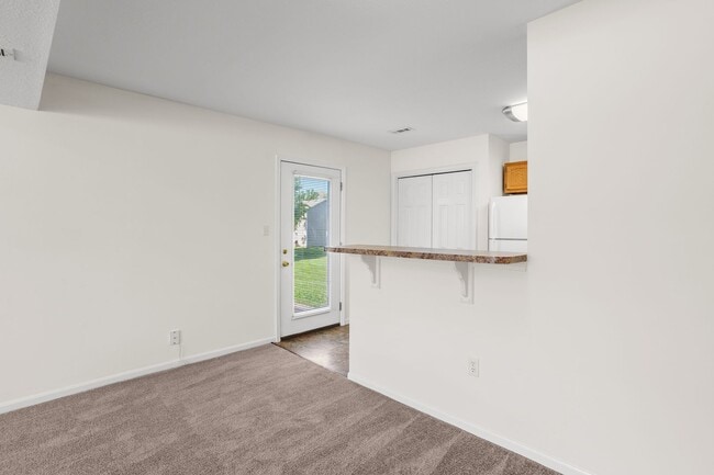 Building Photo - 5009-5011 Betty Jean Way