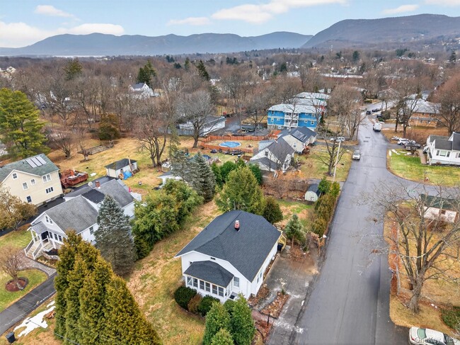 Building Photo - 27 Algernon St