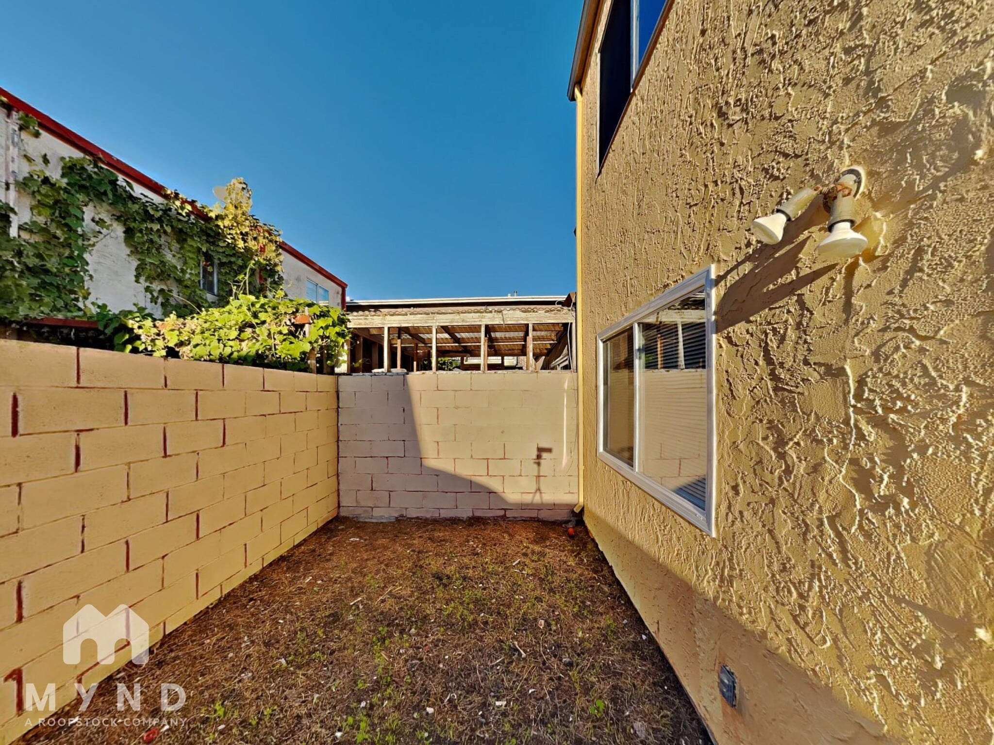 Building Photo - 6290 Bancroft Ave