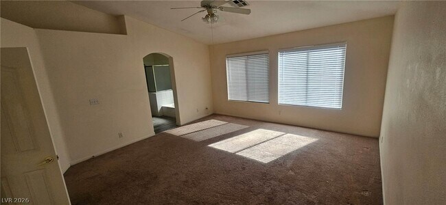 Building Photo - 861 Cavaison Ave