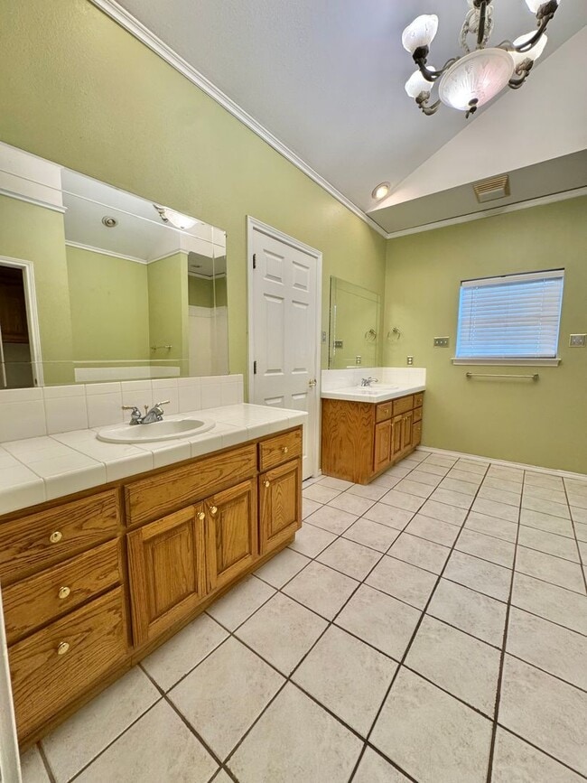 Building Photo - NOW AVAILABLE - Beautiful Patio Home in Southridge!!