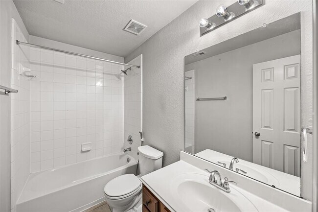 Building Photo - 1123 Pecos Pass Dr