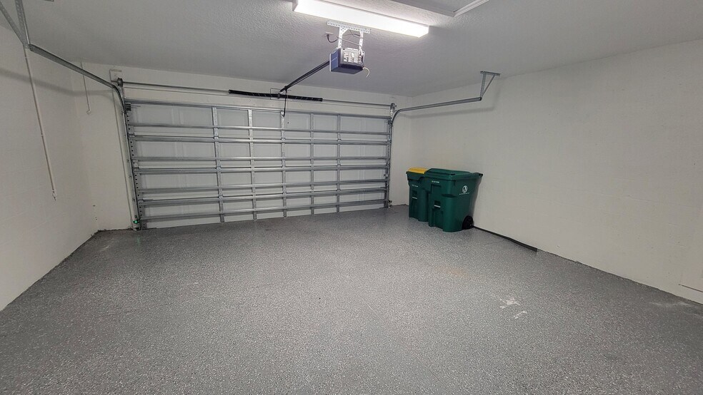 Building Photo - 20422 Dial Ave