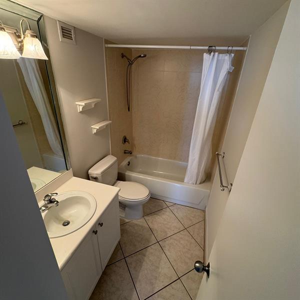 Building Photo - 1455 N Treasure Dr