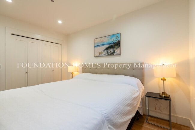 Building Photo - Newly Remodeled - Luxury Finishes - Downtown - 1BR/1BA - FOUNDATION