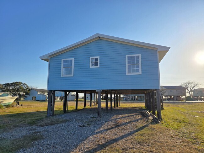 Building Photo - 405 Blue Water Blvd