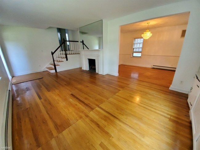 Building Photo - 3 br, 1.5 bath House - 115 Ridge Park Ave