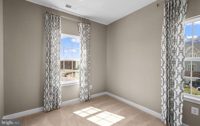 Building Photo - 100 Bethlehem Pl