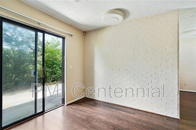 Building Photo - 76 Sandalwood Cir