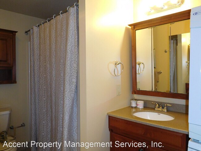 Building Photo - 1 br, 1 bath House - 3144 E. 37th Street